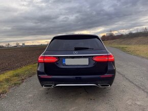 MERCEDES-BENZ E220 D 4matic AMG - 5