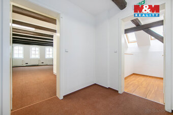 Pronájem kancelářského prostoru, 93 m², Žatec, nám. Svobody - 5