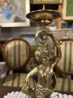 Luxusní starožitný mosazný svícen s andílkem - 5