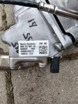 Díly z motoru DPY 210kw - 5