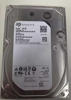 Pevné disky HDD Seagate, WD 4-8TB, záruka - 5