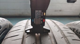 Pneu Good Year 205/55 R17 - 5