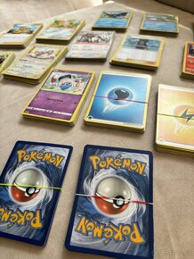 Original Pokémon kartičky + booster box - 5