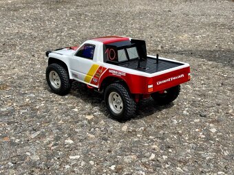 Tamiya TA02 Toyota Prerunner RTR - 5