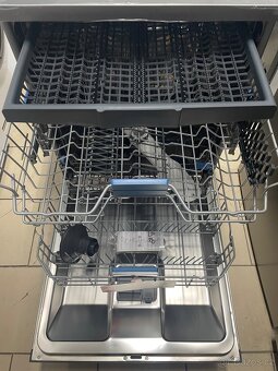 Nepoužitá myčka Beko BDFN26646XC - 5