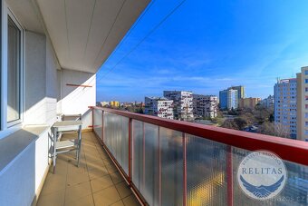 Zařízený byt 1+1 s krásným výhledem, 33 m² + 7 m² lodžie, Pr - 5