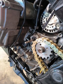 Suzuki GSX-f 600 katana - 5