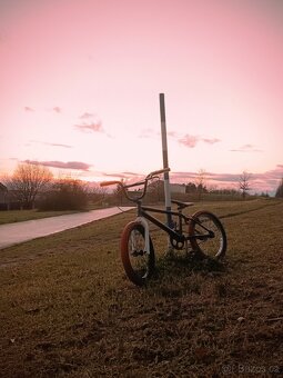FREESTYLE BMX - 5