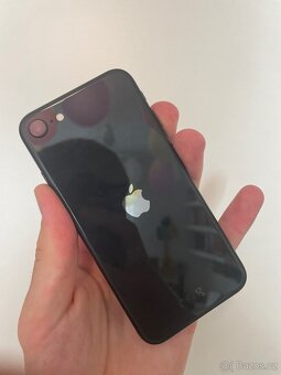 iPhone SE 2020 64GB - TOP STAV - 5