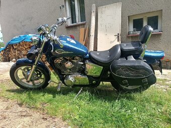 Honda VT 1100 shadow - 5