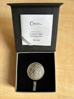 Stříbrná 1oz medaile Český lev 2024 inkusní ražba s patinou - 5