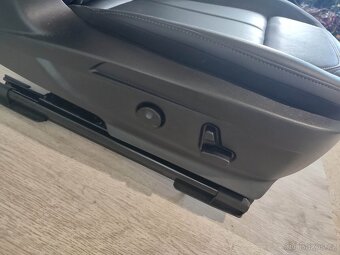 Alfa Romeo Giulia - sedadla facelift přední El. Sklopné, výb - 5