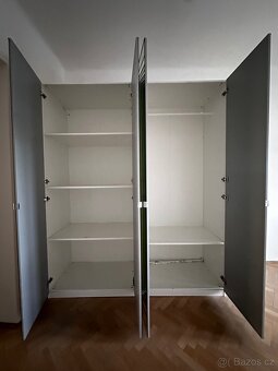 Zrcadlova 4 dverova skrin IKEA - 5