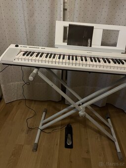 Yamaha NP-32 WH digitální piano + příslušenství - 5