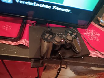 Sony PlayStation 2 Slim + FIFA 10 - 5