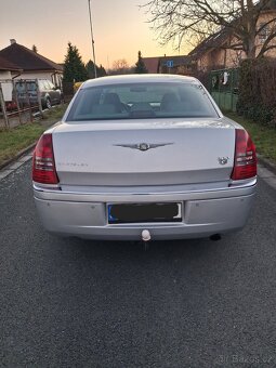 Chrysler 300c 3.5  183kw LPG - 5
