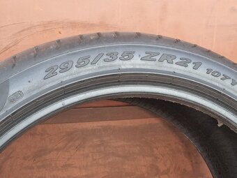 Letní Pirelli 295/35/21 - 5