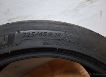 Letní pneu 225/45/18 2xDunlop, 2xMichelin - 5