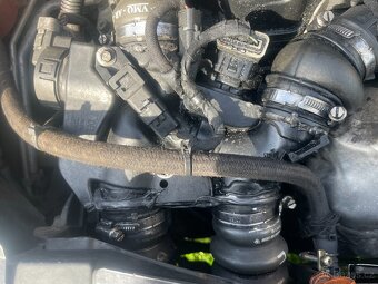 Motor Peugeot Citroen 1.6hdi 80kw kod motoru 9h01 9hz 9hx - 5