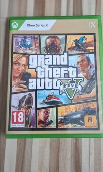 Prodám Xbox Series X - 5