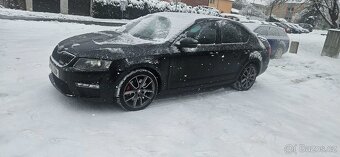 Octavia III RS 2.0Tdi 135 Kw - 5