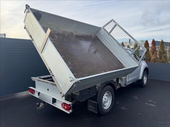 Isuzu D-Max 1,9 4x4, tažné, sklopka (2020) - 5