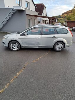 Ford Focus 1.6 benzín 74kW - 5