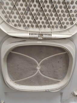 menší sušička prádla  Privileg - 5