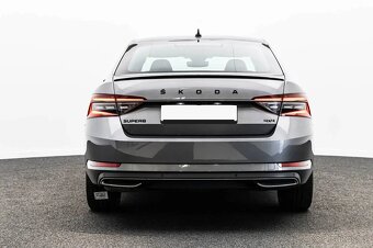 Škoda Superb 2.0 TDi Sportline - 5