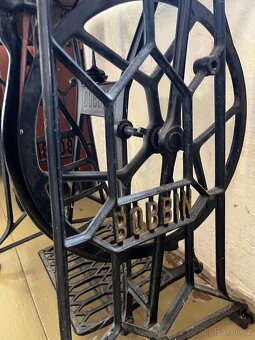 Starožitný šicí stroj Bobbin - 5