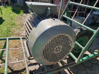 Asynchronní motor 15kw Elektromotor MEZ - 5