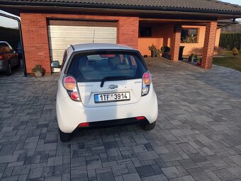 Chevrolet spark - 5