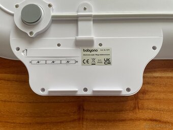 Dětská elektronická váha Babyono - 5