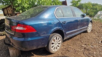 Škoda superb 2 2.0 tdi havarovaný - 5