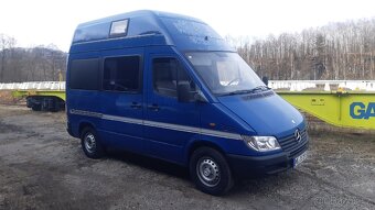 obytny mercedes - 5