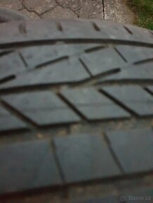 Goodyear- letní kola 195/65 R 15 s disky 6J x 15H2 ET 38 - 5