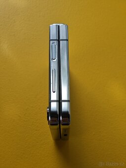 Galaxy Z Flip 5 256GB - 5
