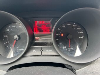 Seat Ibiza 1.4i 2012 Nová STK - 5