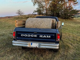 Dodge Ram D-250 1985 / 5.2l V8, Manuál, Klima - 5