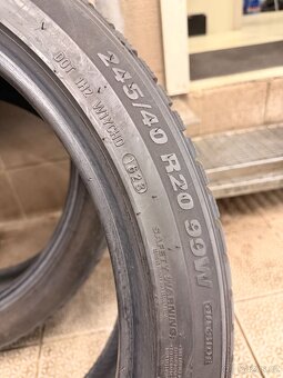 Zimní pneu Kumho 245/40R20 - 5