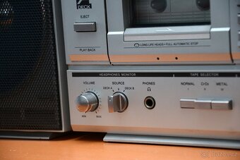 PHILIPS D8734 z roku 1982 - 5