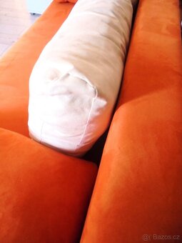 Rozkládací pohovka+polštáře - 5