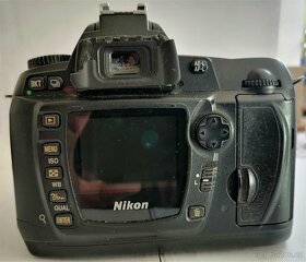 Digitální zrcadlovka - Nikon D70s - 5