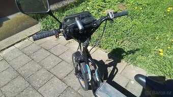Elektrická koloběžka Perut City - 5
