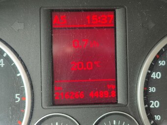 VW Tiguan 2,0 4x4 TDI - 5