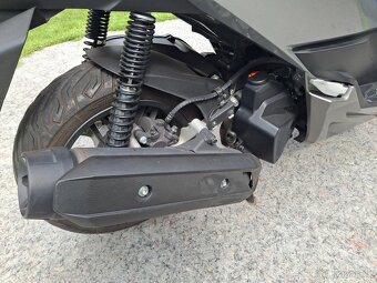 HONDA FORZA 125 - 5