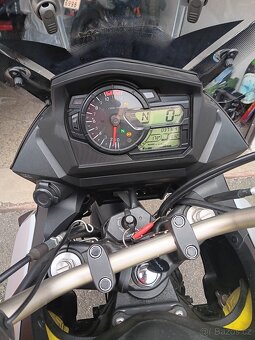 Suzuki DL-650 V-strom - 5