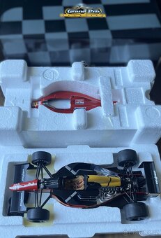 Ferrari 641/2 #2 Nigel Mansell 1:18 Exoto (GPC97100) - 5