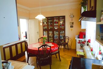 Prodej rodinného domu, 269 m² + pozemek 2 528 m² – Jesenice - 5