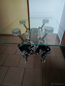 Konferenční stolek z bloku motoru V6 - 5
